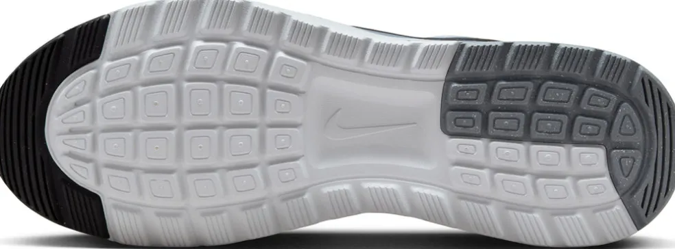 Air Max Nuaxis sneakers