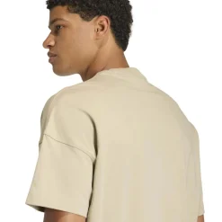 All season T-shirt