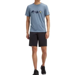 Cameron Shorts outdoor