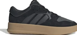 Court 24 sneakers