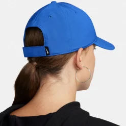 Dri-FIT Club Structured Swoosh pet