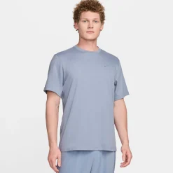 Dri-FIT Primary t-shirt
