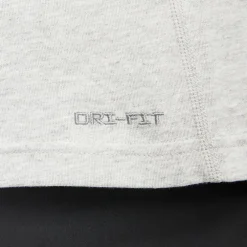 Dri-FIT Primary t-shirt