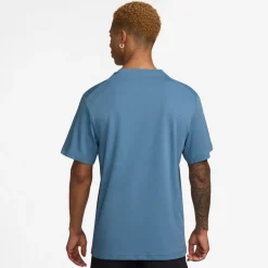 Dri-FIT Primary t-shirt