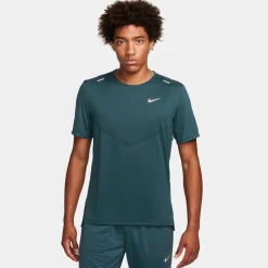 Dri-FIT Rise 365 t-shirt