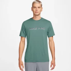 Dri-FIT shortsleeve shirt