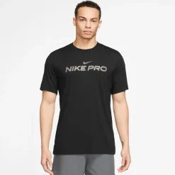 Dri-FIT shortsleeve shirt