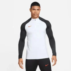Dri-FIT Strike longsleeve