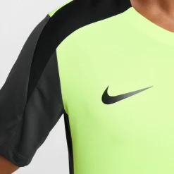 Dri-FIT Strike shirt