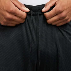 Dri-FIT Strike short