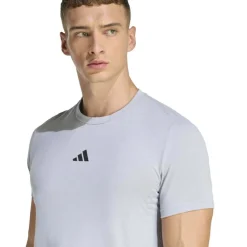 D4T Essentials T-shirt