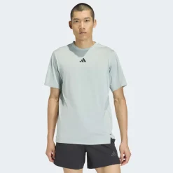 D4T Essentials T-shirt