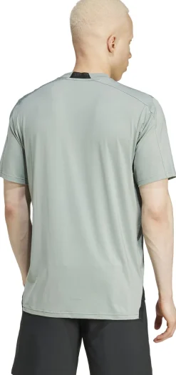 D4t Int. Tee