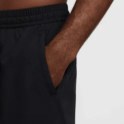 Form Dri-FIT herenshorts zonder binnenbroek (18 cm)