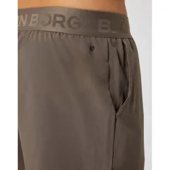 9 inch shorts