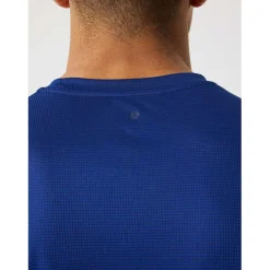 light t-shirt
