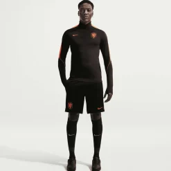 Nederland Strike short