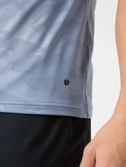 Performance t-shirt