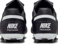 Premier 3 Low-top FG voetbalschoenen