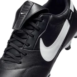Premier 3 Low-top FG voetbalschoenen