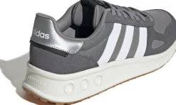 Run 84 sneakers