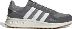 Run 84 sneakers