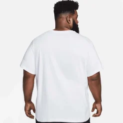 sportswear t-shirt