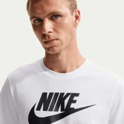 sportswear t-shirt