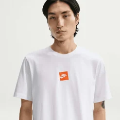 sportswear t-shirt