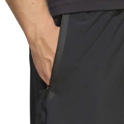 Tiro Woven Travel shorts
