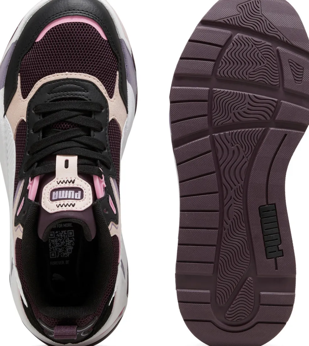 Trinity sneakers