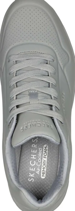 Uno sneakers