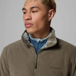 winter pass reversible fleece vest