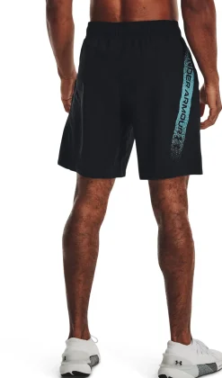 Woven Graphic short