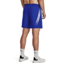 Woven Graphic short