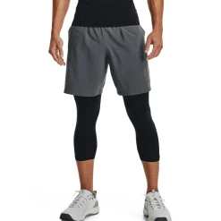 Woven Graphic short